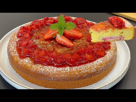 Hai delle Fragole? 🍓 Fai questa torta facilissima e tutti ti chiederanno la ricetta! ✨ thumbnail