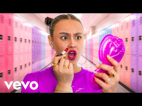 Chantal Konal: LIPSTICK 💄🫦  (Sketch Comedy Parodie) thumbnail