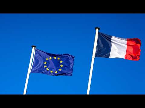 Centres de retour pour migrants hors UE : l’exécutif français toujours sceptique thumbnail