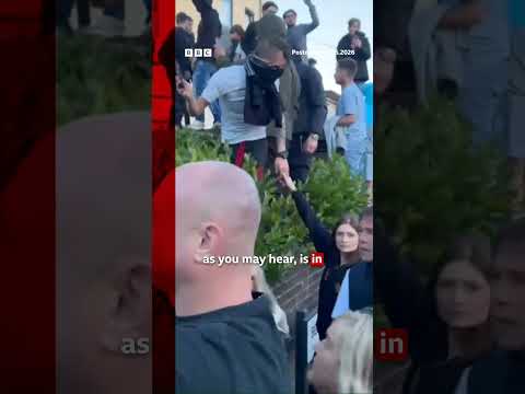 Protesters and police clash in Southampton at Henry Nowak protest. #Southampton #BBCNews thumbnail