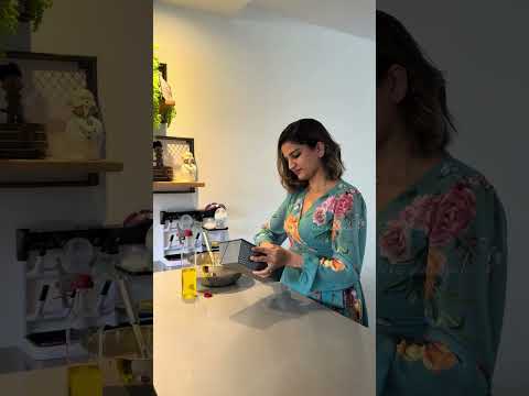 Let’s bake banana bread #bananabread #tasty #yummy #happiness #baking thumbnail