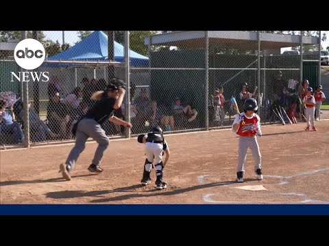 Little League umpire's spirited calls inspire players, generate fans across America thumbnail