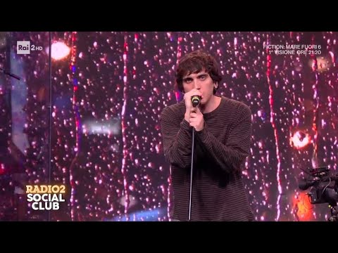 Giuse The Lizia canta "404 (una canzone de I Cani)" - Radio2 Social Club 20/05/2026 thumbnail