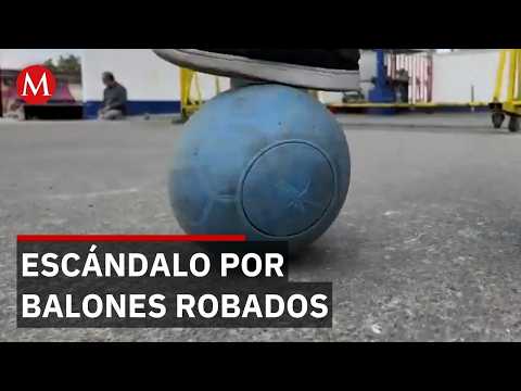 Roban más de 15 mil balones destinados a donación y algunos aparecen en tianguis thumbnail
