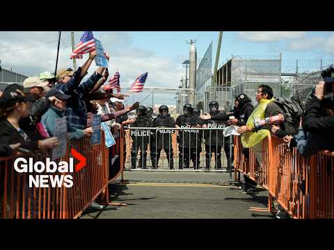 Protesters clash with ICE agents outside New Jersey detention centre thumbnail