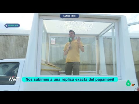 Luis Calero se sube en una réplica del papa móvil de León XIV - Más Vale Tarde thumbnail