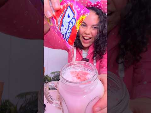 اغرب ميلك شيك عملته🍓😂🔥 thumbnail
