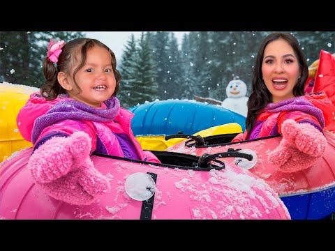 ¡UNA MAMÁ Y SU BEBÉ ATRAPADAS EN MEDIO DE LA NIEVE!  thumbnail