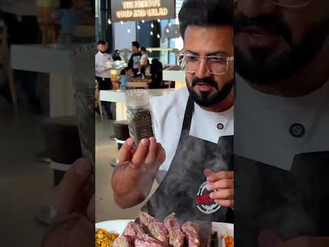 Ab Ap bhi Chef Ban sakte hen yahan aa kar 😅😂 #steak #beef #steakhouse #food thumbnail