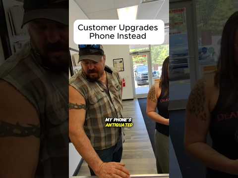 CUSTOMER UPGRADES PHONE 📱 #brokenfix #smartphone #problemfix #cellphone #sale #buy #cellphone thumbnail
