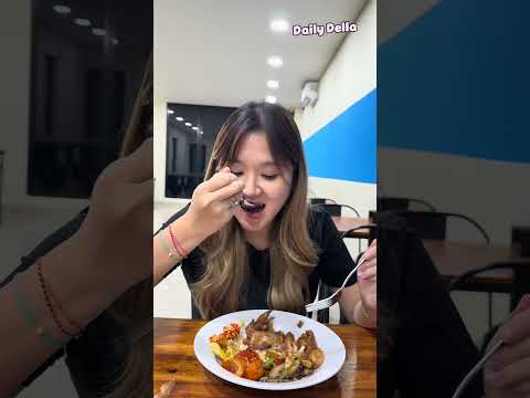 Warteg serasa cafe #dellaseptt #comedyfilms #dailylife #comedy #funnycomedy #makan thumbnail