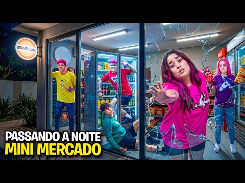 PASSAMOS A NOITE NO MINI MERCADO *Fomos pegos ? thumbnail