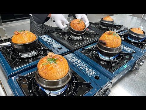이게 빵이라고..? 국밥을 통째로 넣었다! 특허까지 받은 돼지국밥빵 | Stuffed with Korean Pork Soup! Patented Gukbap Bread thumbnail