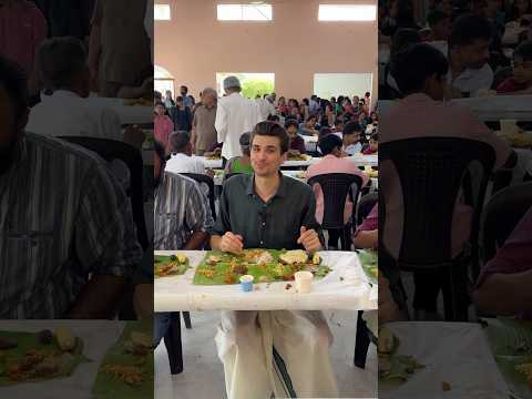 Serving 1,500 people at an Indian wedding thumbnail