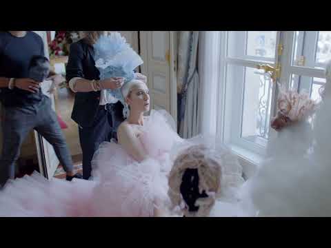 Beyond Dion - Céline Dion | Behind the Scenes of Her Vogue Paris Shoot (July 6, 2017) thumbnail