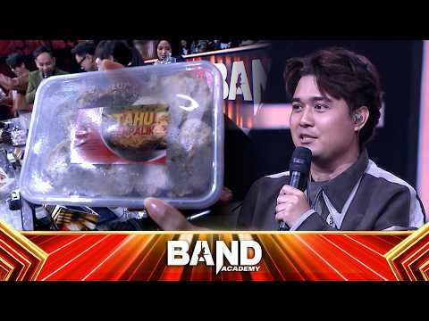Salut! Gen Brothers Bagi Waktu Ngeband Dan Jualan, Gilang Auto Borong Tahu Waliknya! | Band Academy thumbnail