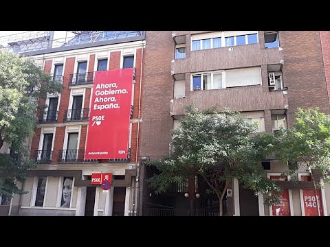 Espagne : la police judiciaire au siège du Parti socialiste thumbnail