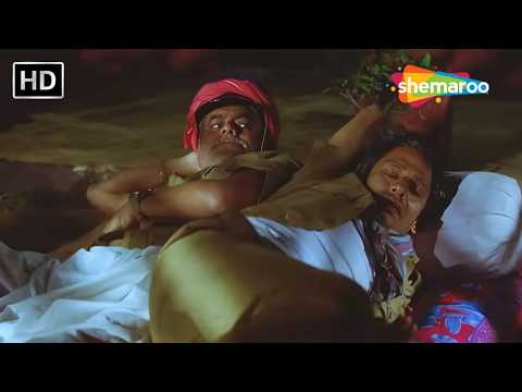 Vijay Raaz Comedy - ये साड़ी और ब्लाउज के बीच गैप है ना.. वो बहुत खतरनाक हो रहा है | Sanjay Mishra thumbnail