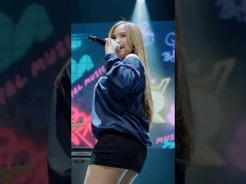 Ayo mass.... Syahara, engkaulah gadis pujaan Siramilah rasa rindu AJENG FEBRIA - SYAHARA thumbnail