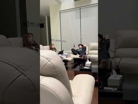 WKWKWK KOK GUA LIATNYA DIA MALAH SALTING YA 😂 #enricovirly #prank #couple #fake thumbnail