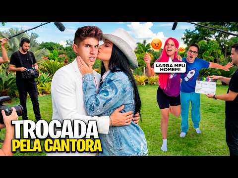 UMA CANTORA DEU EM CIMA DO VOID *é famosa? thumbnail