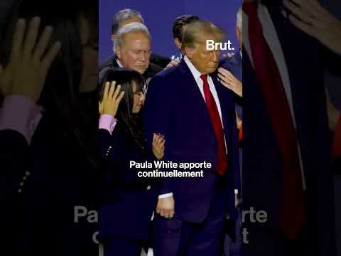Elle c'est Paula White, la conseillère spirituelle de Donald Trump. thumbnail