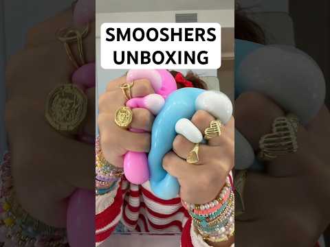 SMOOSHERS UNBOXING!!! 🩷🩷🩷 thumbnail