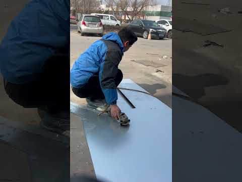 Why this car door so rusty ? thumbnail
