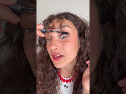 arrêtez de vous comparer à des vies filtrées 🤷🏽‍♀️  produits offerts thumbnail
