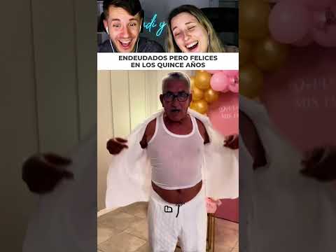 Presentan a su familia en los quince años y todos van a devolver la ropa thumbnail