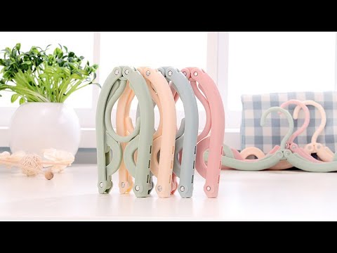 Portable Folding Clothes Hangers thumbnail