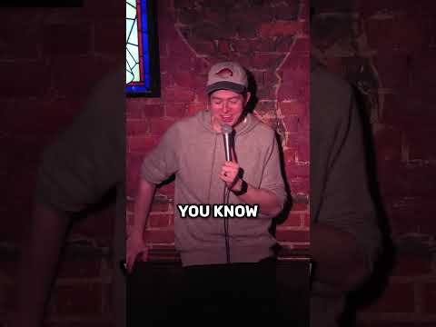 Englishman SCHOOLS American crowd about India #comedian #india thumbnail