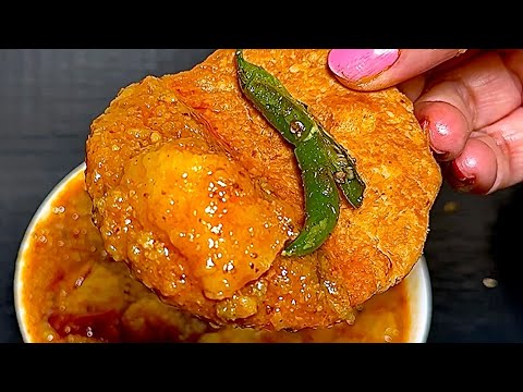 मसालेदार चटपटी रसीली आलू की सब्ज़ी | Aloo Ki Sabzi | Spicy Potato Curry | Halwai  jesi aloo ki sabzi thumbnail