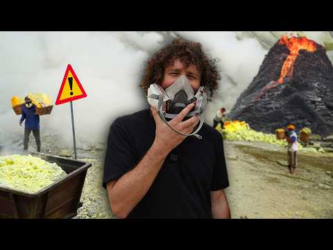 Así es el trabajo “más peligroso” del mundo (adentro de un volcán) ⚠️🇮🇩 thumbnail