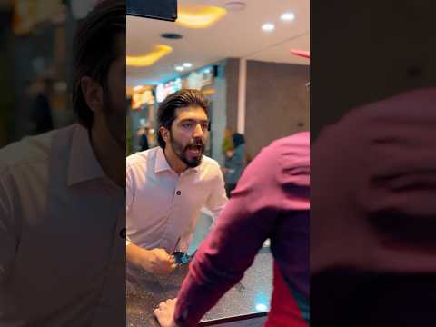 اقوى تحدي بالمطعم كسرناه تكسير 🥊😁🤚#ضحك  #تحشيش #اكسبلور #كوميدي #كوميديا #تحشي #مستر_كوميدي thumbnail
