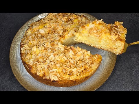 La famosa Torta di Mele Cremosa e Sofficissima 🍎 | Con Crema Pasticcera | Ricetta Facile e Veloce thumbnail