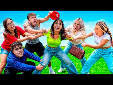 SOBREVIVIENDO CON COSAS PRESTADAS de MIS AMIGOS! thumbnail