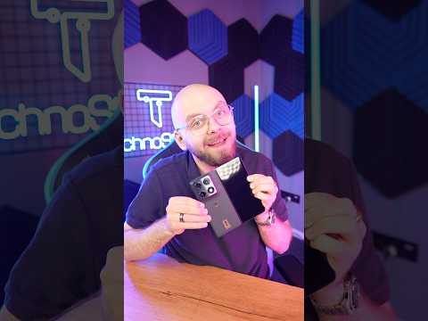 Ten SMARTFON składa się INACZEJ 🤯 Motorola Razr Fold thumbnail