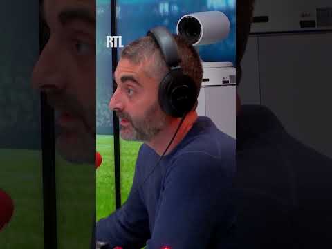Les bleus et la politique : "c'est un sujet sensible". thumbnail
