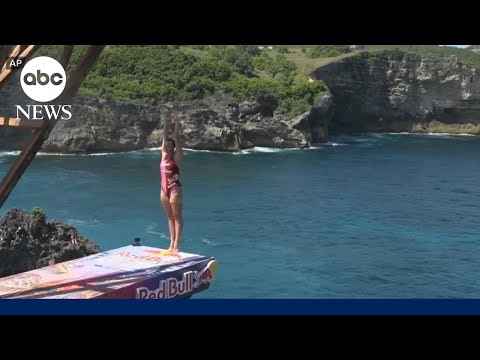 Molly Carson talks her career on and off the diving platform thumbnail
