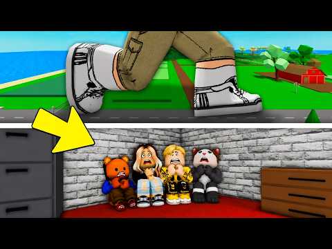 فيلم روبلوكس :هربنا من العمالقة وبنينا مخبأً سريًا تحت الأرض بعد تدمير العالم ...😱☠️ لكن سري خطير!🔥 thumbnail