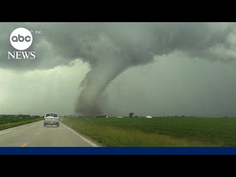 Destructive tornado outbreak levels homes in Illinois and Indiana thumbnail