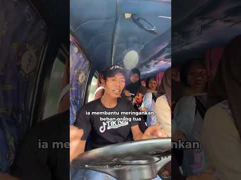 Sopir Angkot Jadi Idola Siswa SD, Aksi Gratisan Bikin Netizen Terharu! thumbnail