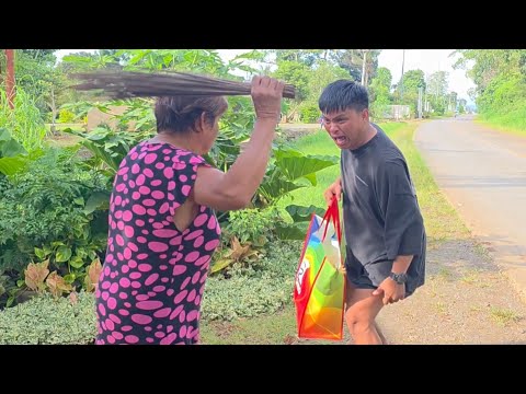 Gibilin nako sa hagdan sa Gaisano, pagbalik nako wala na akong tsinelas?? thumbnail