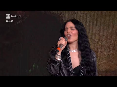Off Bianca canta "Un Inderal" - La Pennicanza 04/06/2026 thumbnail