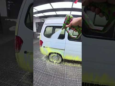 Wash the car that's covered in mud. #washingcar #cleaningcar #asmr thumbnail