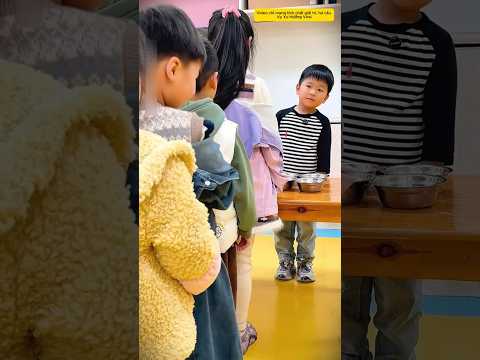 😡 Giành Bát Rồi Hất Xuống Đất! thumbnail