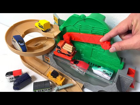 Color-changing construction truck and train toy! thumbnail