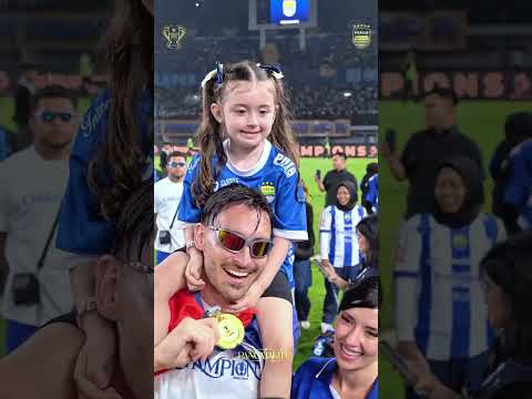 KURZAWA & TIJJANI PAMER PERSIB JUARA, DUNIA IKUT MELIHAT thumbnail