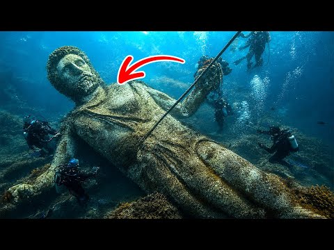 Des archéologues viennent de faire remonter une merveille du monde disparue des profondeurs marines thumbnail